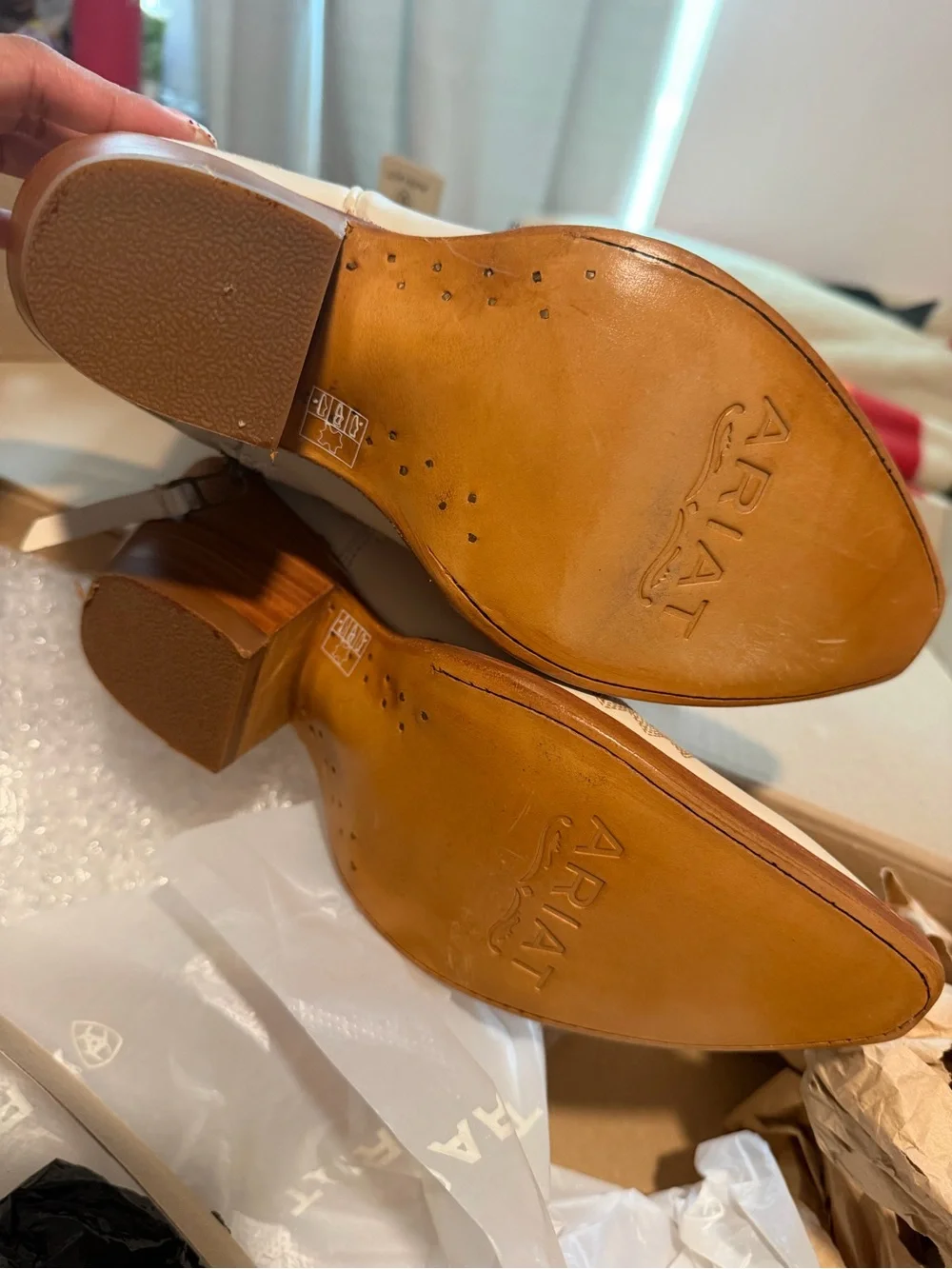 Ariat Cream Leather Western Boot